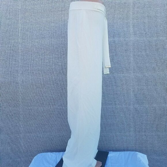 Women's Calvin Klein Performance Pants. Size Medium. - Picture 10 of 10